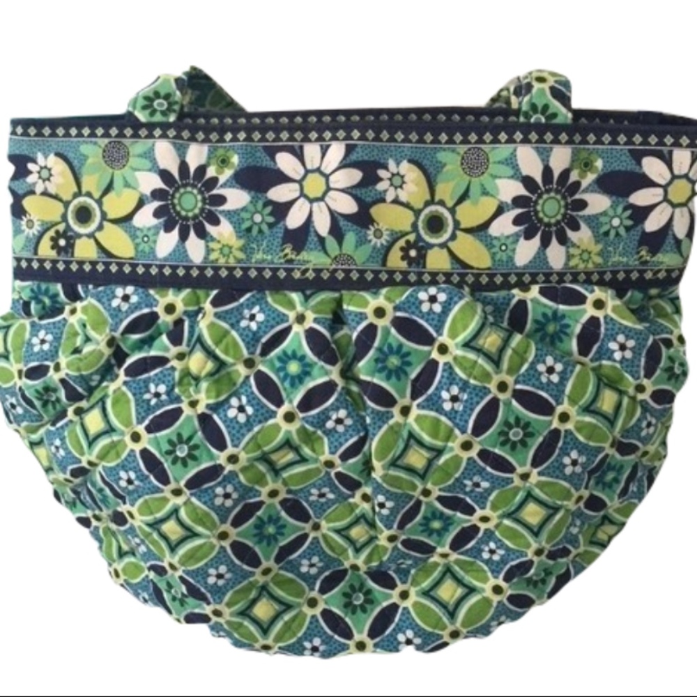 EUC Vera Bradley Morgan bag in Daisy Daisy